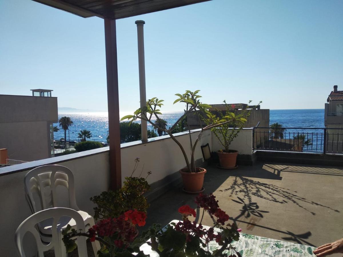 Casa Nupi Apartment Sant'Alessio Siculo Luaran gambar