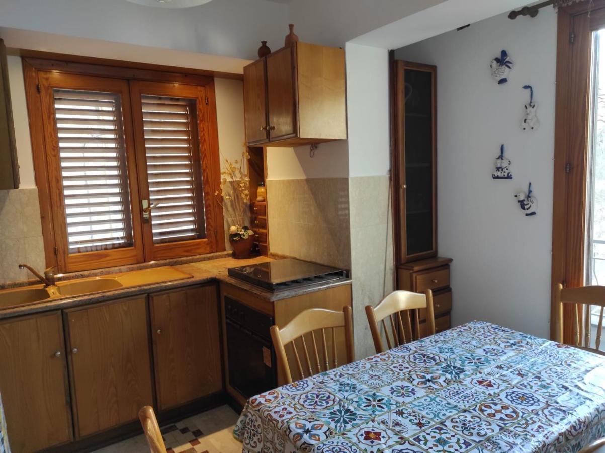 Casa Nupi Apartment Sant'Alessio Siculo Luaran gambar