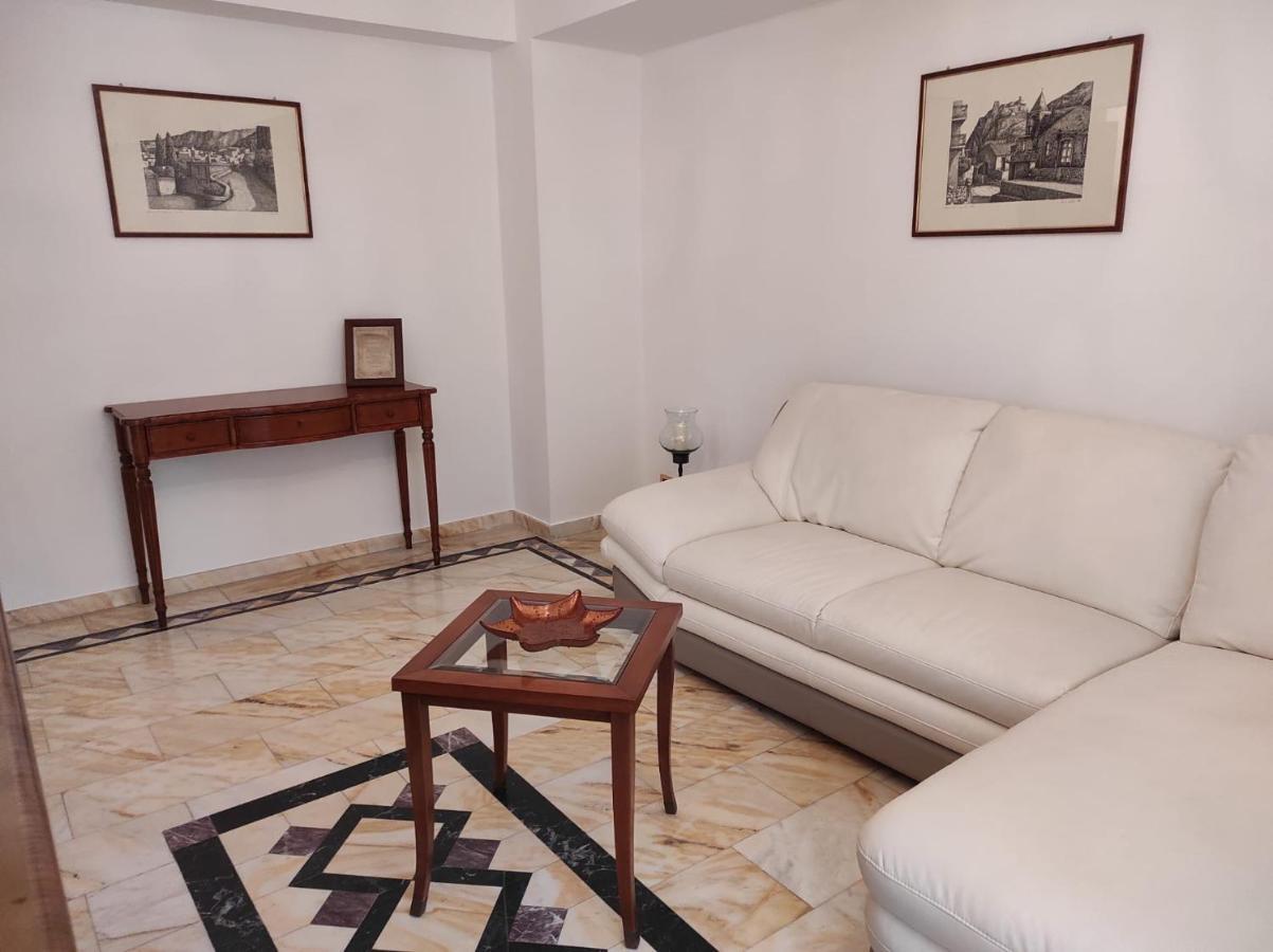 Casa Nupi Apartment Sant'Alessio Siculo Luaran gambar