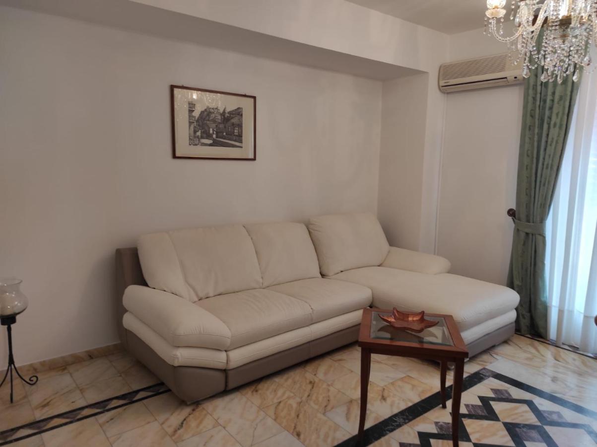 Casa Nupi Apartment Sant'Alessio Siculo Luaran gambar